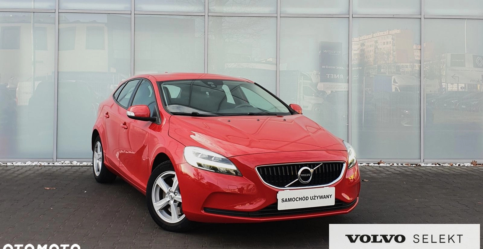 Volvo V40 cena 59900 przebieg: 190800, rok produkcji 2018 z Chojnice małe 172